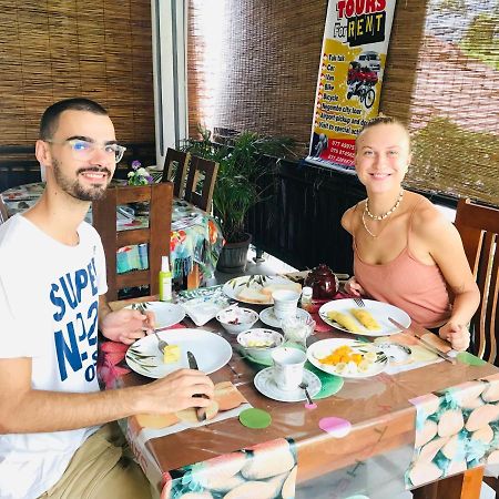 Rodrigo'S Villa & Restaurant 尼甘布 外观 照片