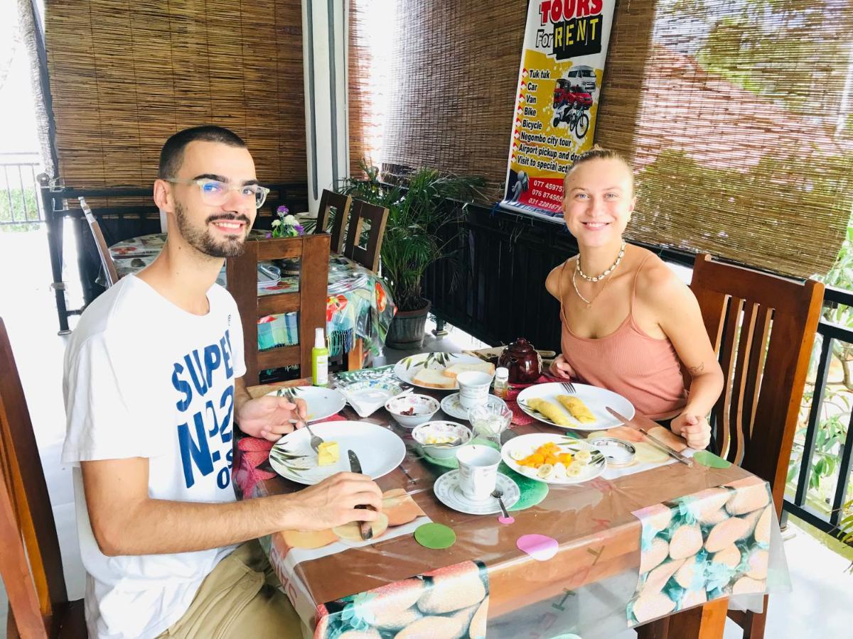 Rodrigo'S Villa & Restaurant 尼甘布 外观 照片